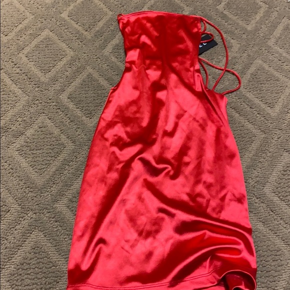 red satin tight bodycon dress - Picture 4 of 5